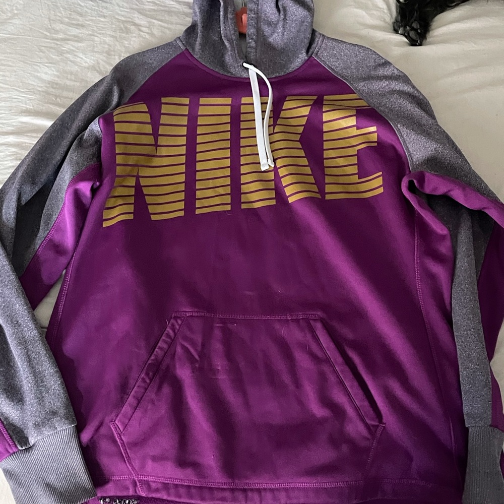 nike hoodie